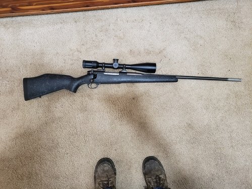 Weatherby Mark V Accumark 257 Weatherby magnum (may take trades towards it 